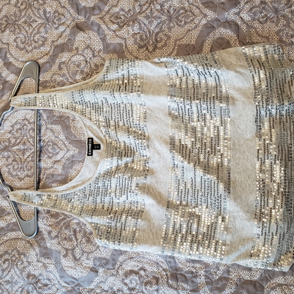 Tank Tops - Picture 3 of 6